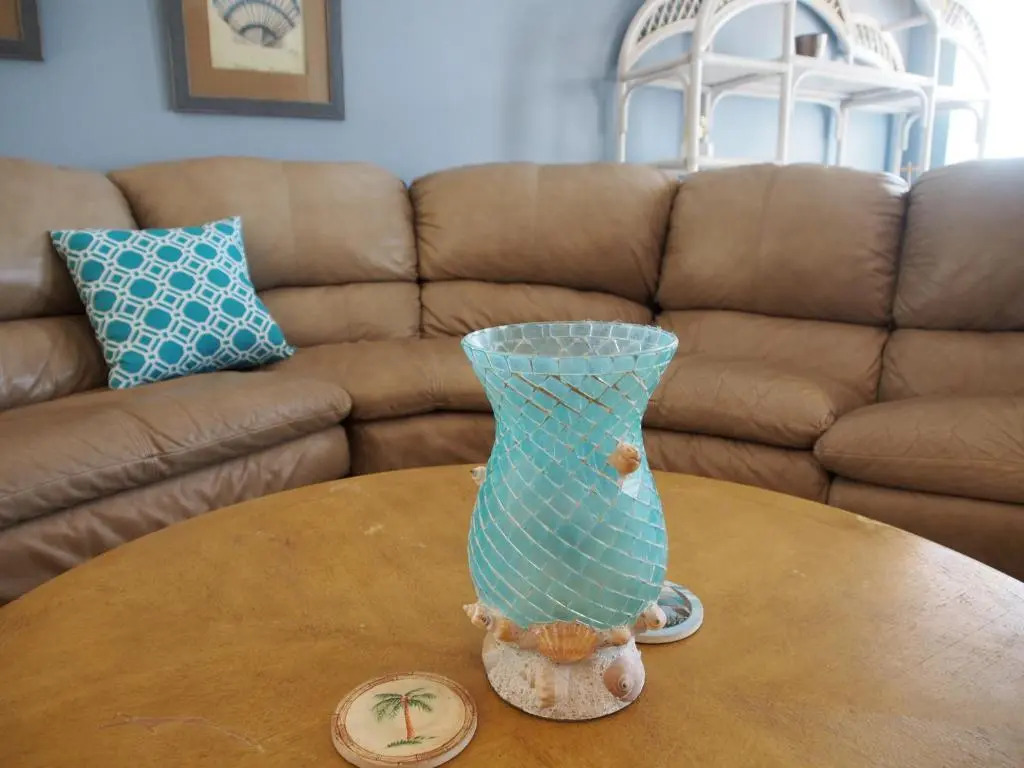 Large Beach House with Great Oceanviews, Game Room, Swimming pool