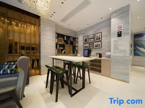 Yi ju Yue Hotel (Junshan Avenue Branch, Ji'an)