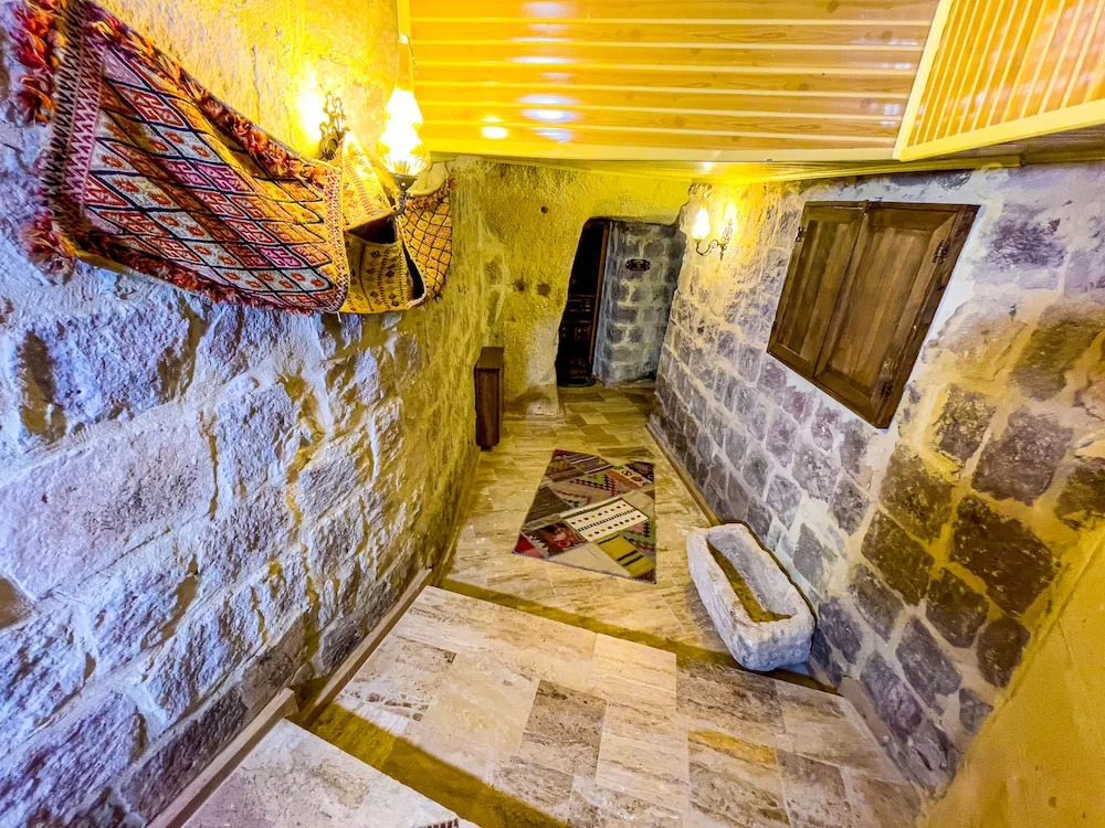 Heritage Cave Suites
