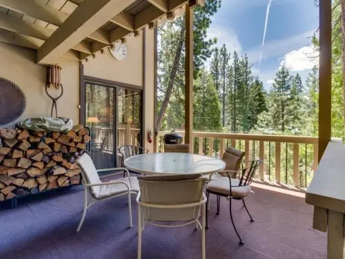Donner Lake Cedar Lodge