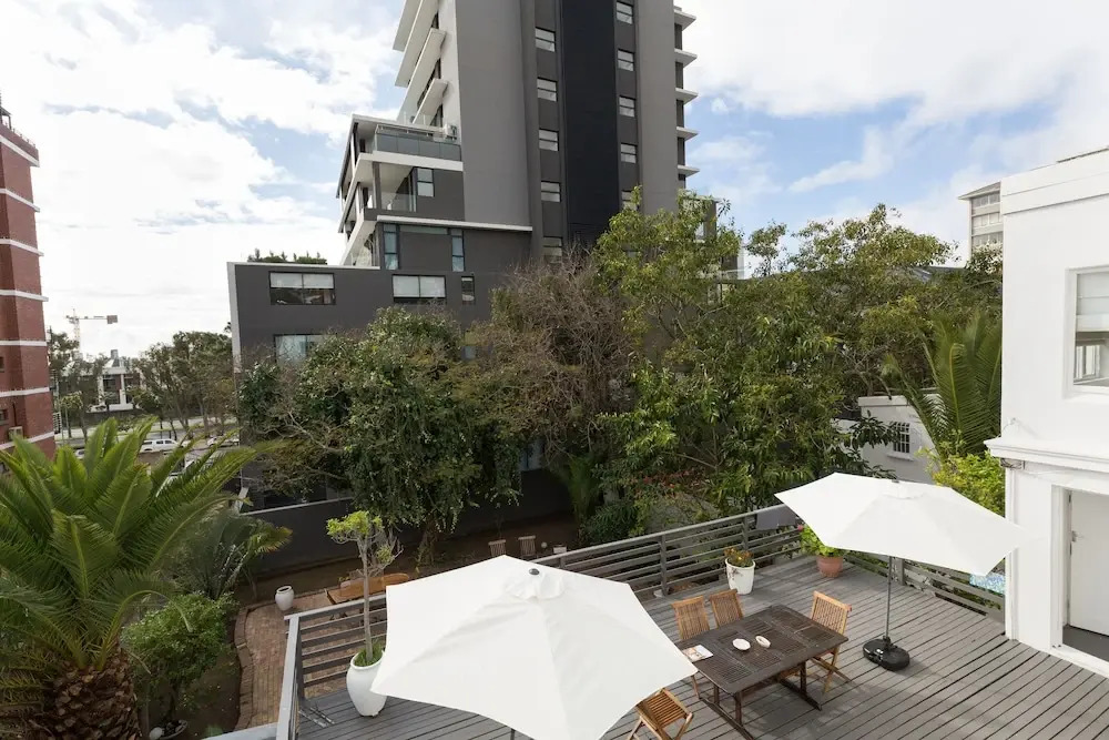DS Backpackers Hostel