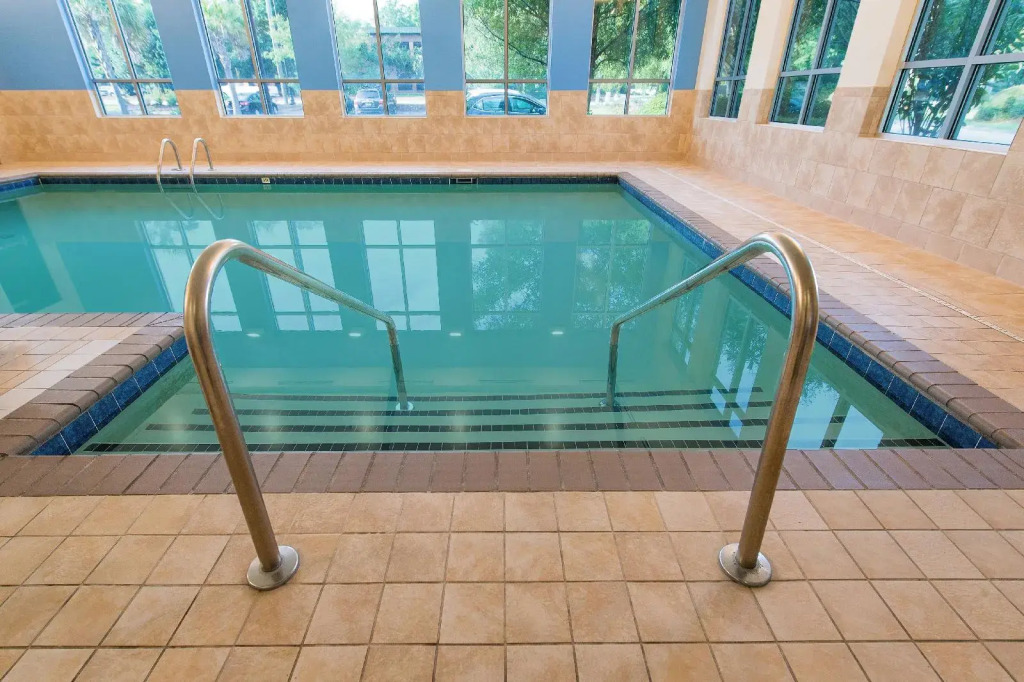 Hyatt Place Charleston Airport / Convention Center