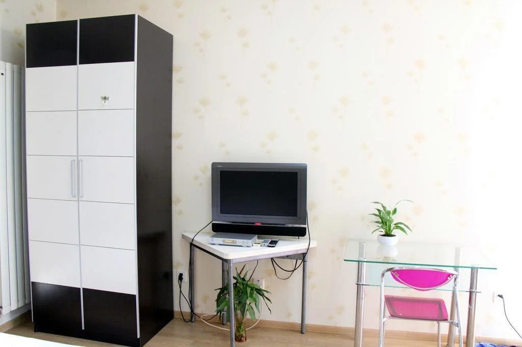 Qianbaihui Apartment Zhongguancun