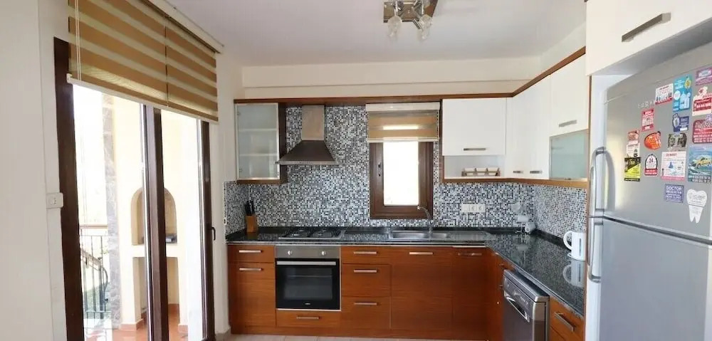 Villa MAS2 by JoyLettings