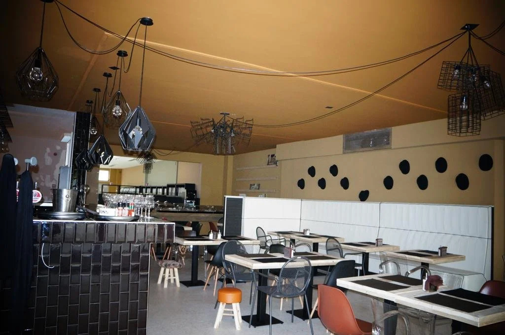 Es Hostel Midi