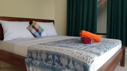 Santa Fe Homestay & Warong
