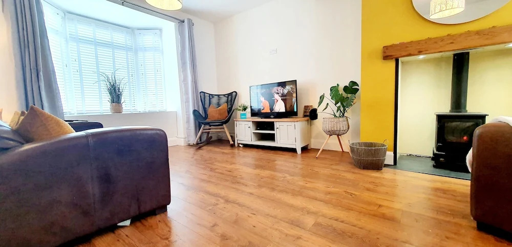 Lligwy House - Charming 3-bed House in Holyhead