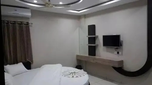 Hotel Gopi Palace