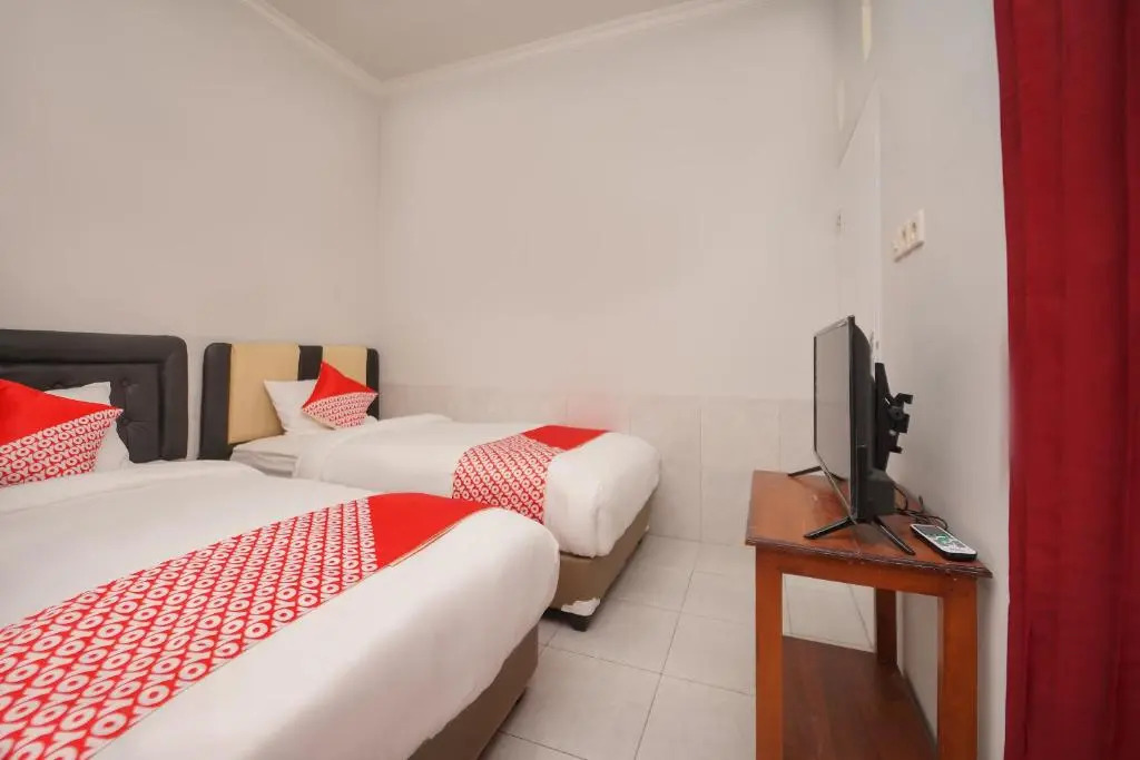 OYO 2937 Nindy Residence 2