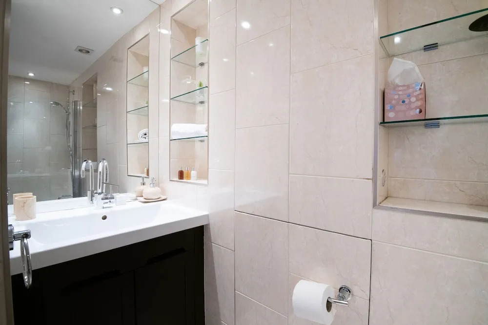Delightful Kensington Home close to Hyde Park