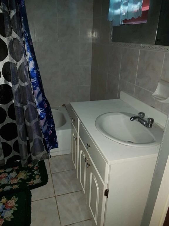 Laura's Place