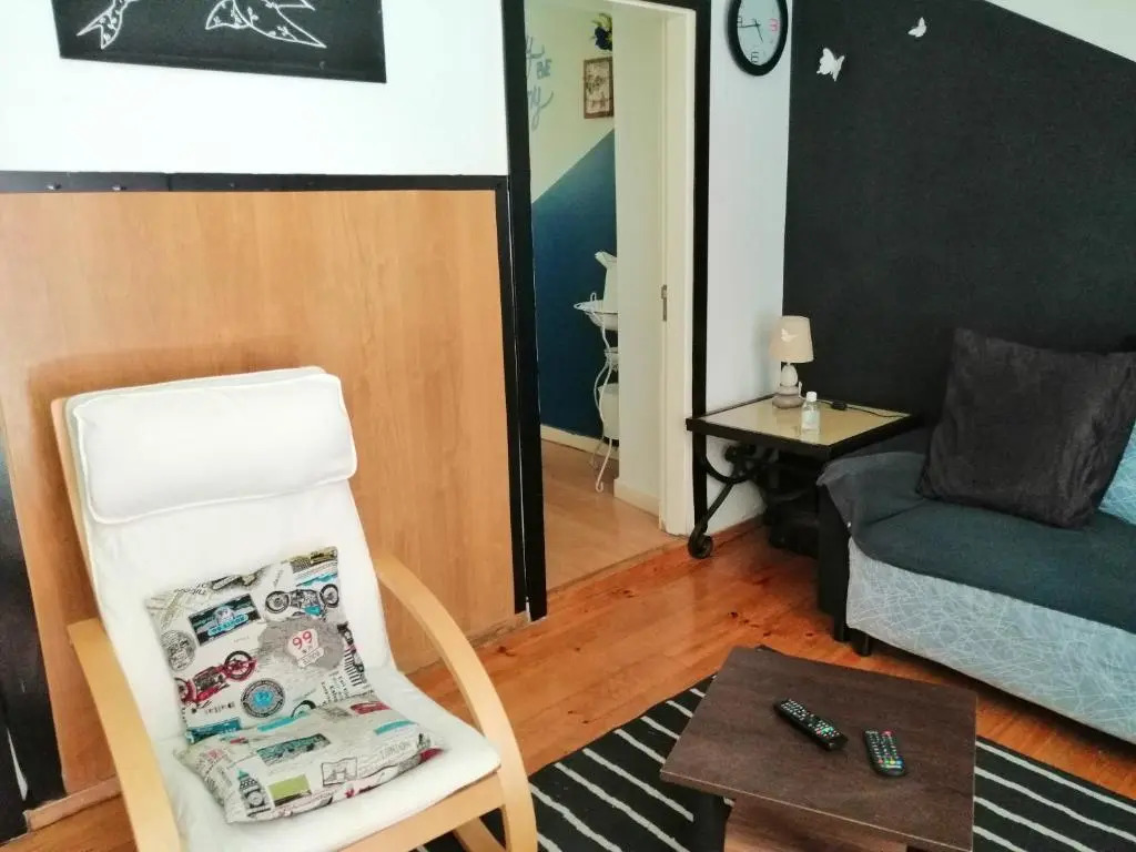 Apartment with one bedroom in Lisboa with WiFi 5 km from the beach