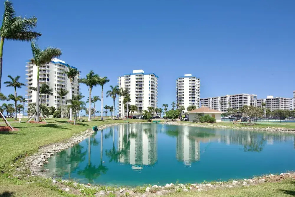 Estero Beach & Tennis 901-c
