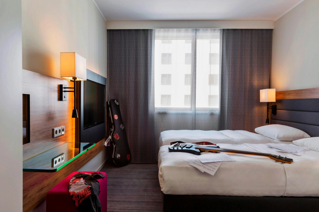 MOXY Vienna Airport