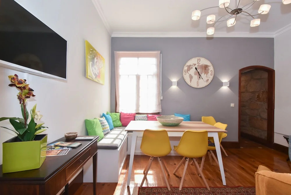 Best House Center - with Garage