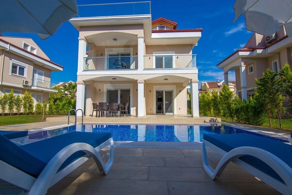 Villa Almira
