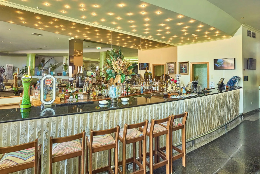 Hotel Baia Grande