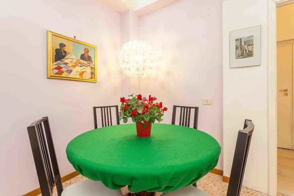 True Colors Apartments Cipro