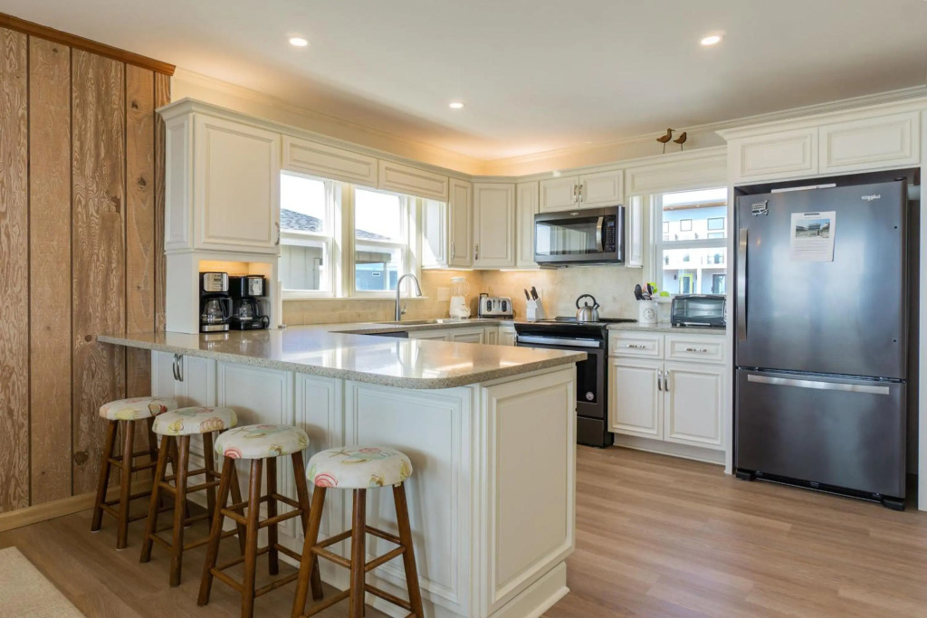 Yorkshire by Oak Island Accommodations