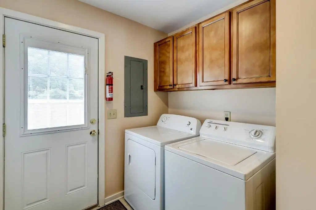 82 Courtside 2 BR Forest Beach Condo