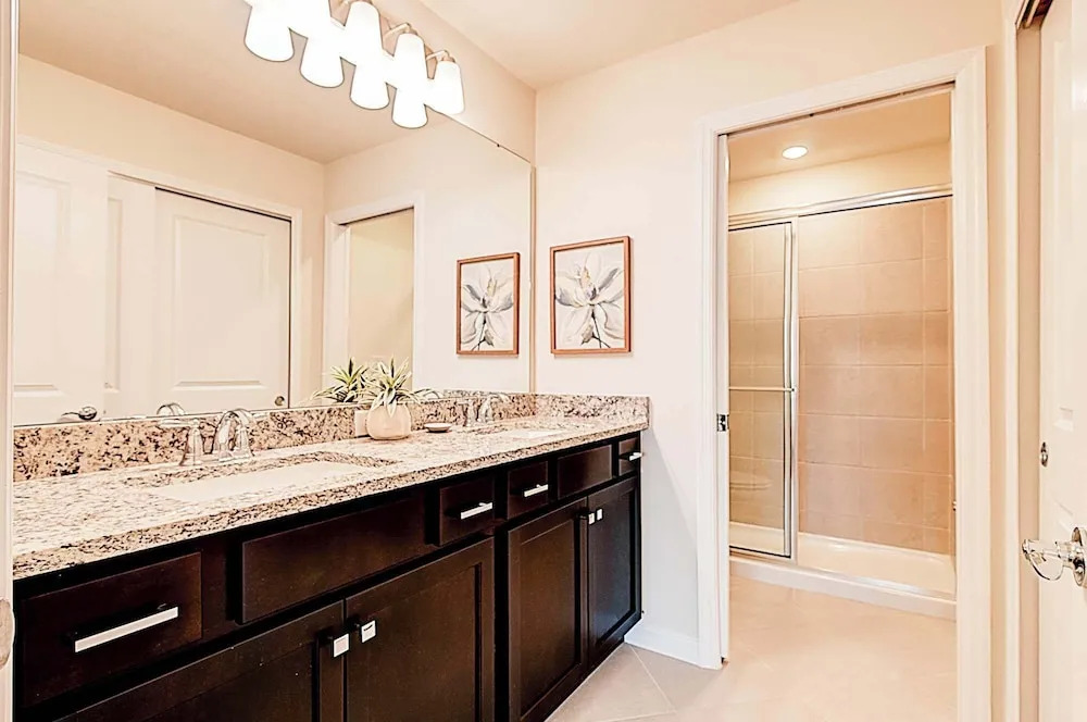 Family-friendly Townhouse w/ Private Pool & Game Room