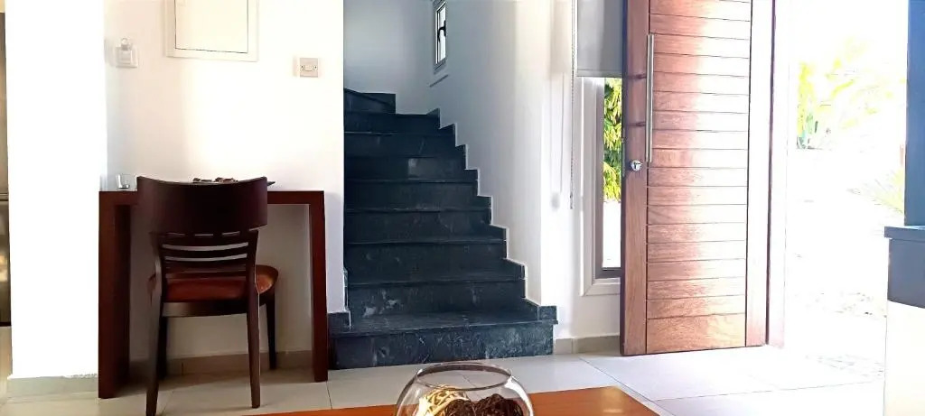 Colonial Villa 32