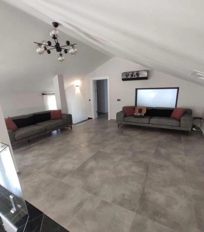 Super Delux 6-bed Villa Brave