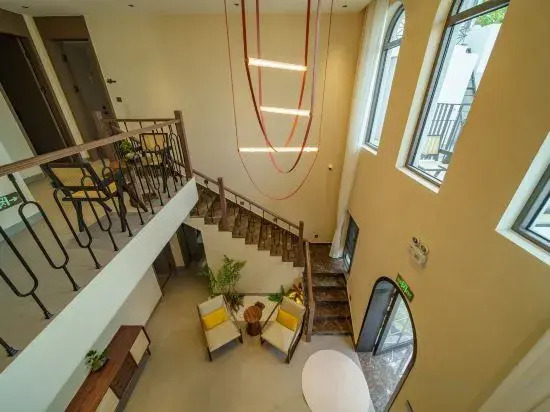 Lichen Homestay (Jianshui Ancient City Center)