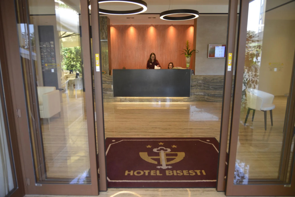 Hotel Bisesti ***S