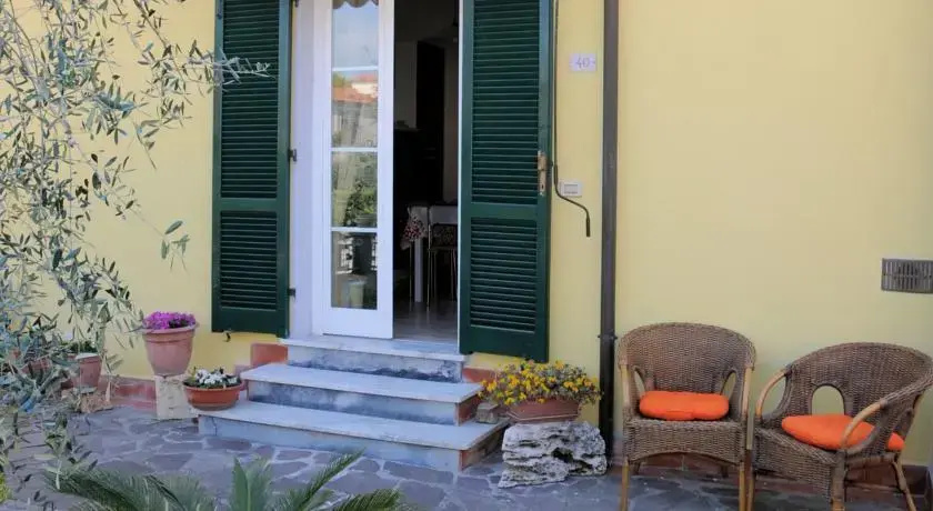 Ortonovo apartment