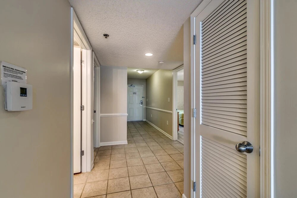 Crescent Shores N - 702 Apartment 3