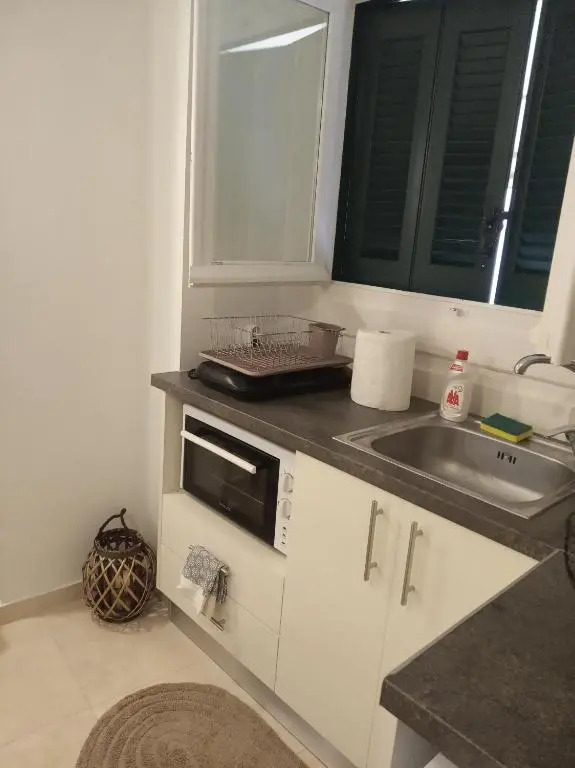 DORAS APARTMENTS STUDIO 1