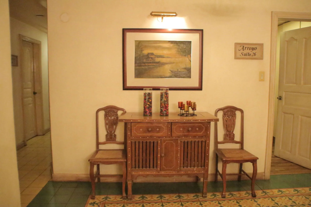 Roxas President's Inn