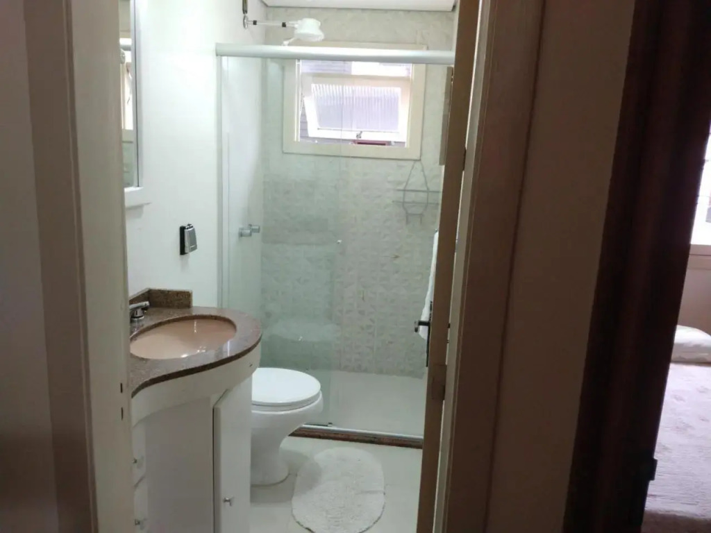 Apto com 3 quartos no centro de Gramado