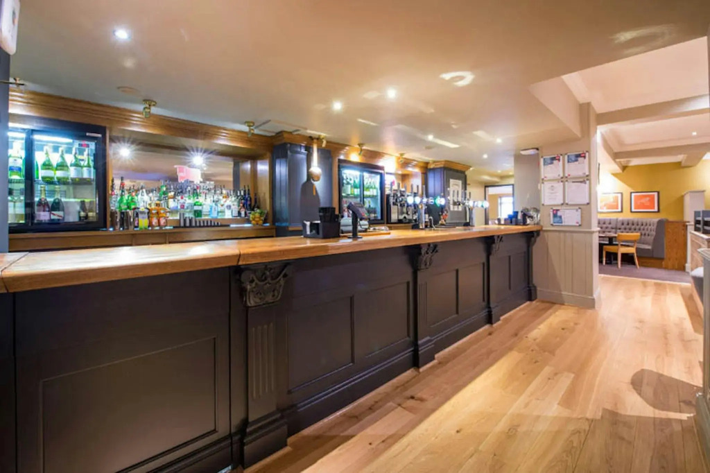 Premier Inn St. Neots - Colmworth Park