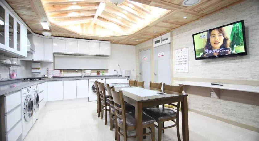 Easy Guesthouse