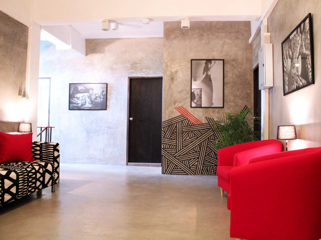 Kama Bangkok - Boutique Bed & Breakfast - Hostel