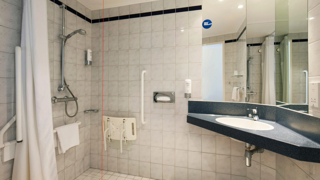 Holiday Inn Express Oxford-Kassam Stadium by IHG
