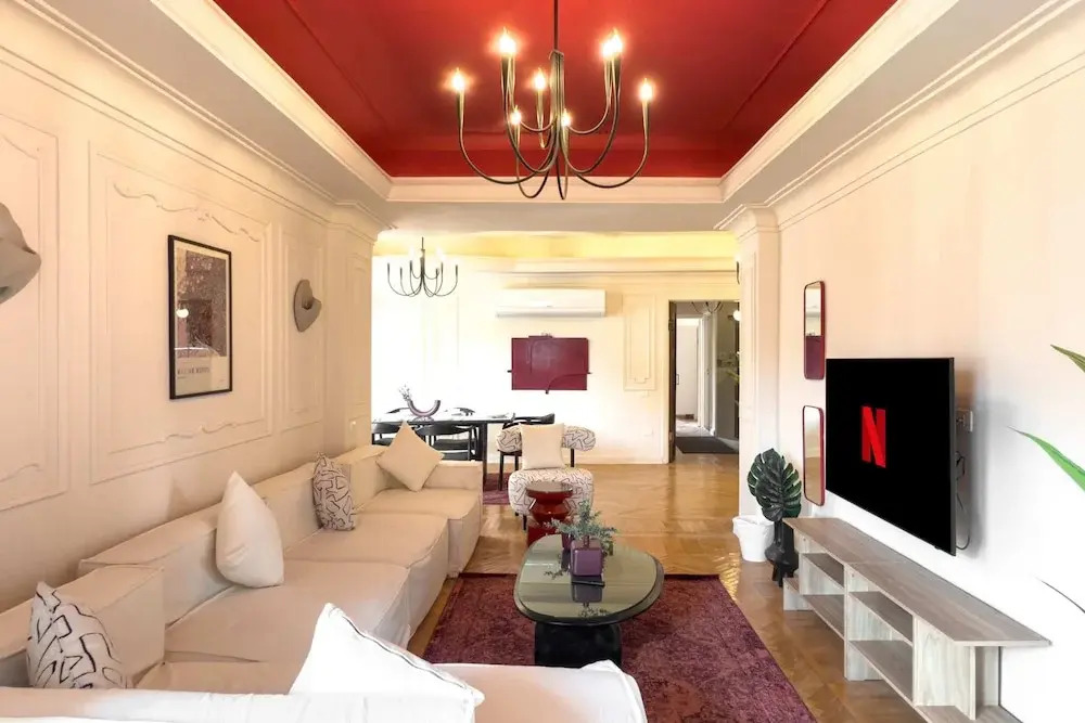 Xuru Stays I The 2bdr Crimson Crib @ The Heart Of Heliopolis