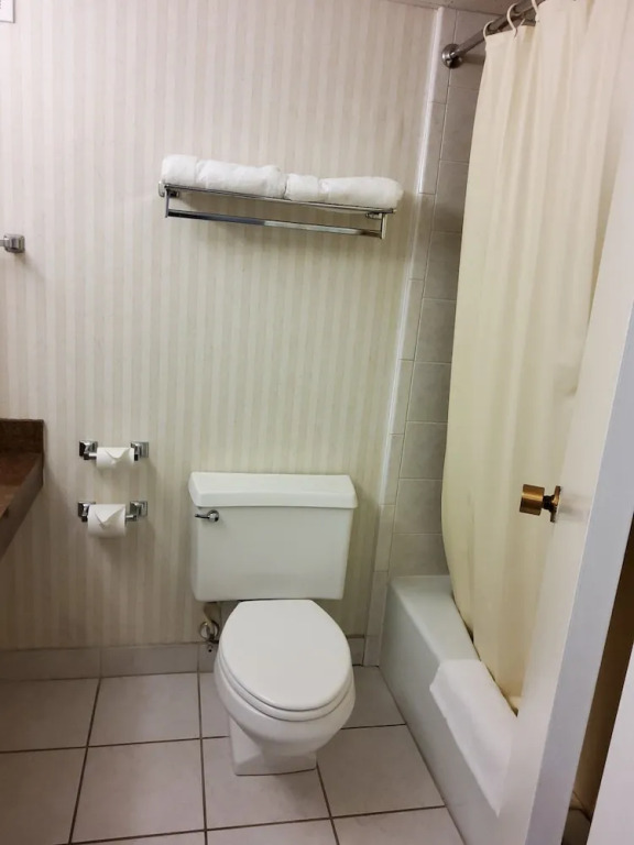 Klopfenstein Inn and Suites