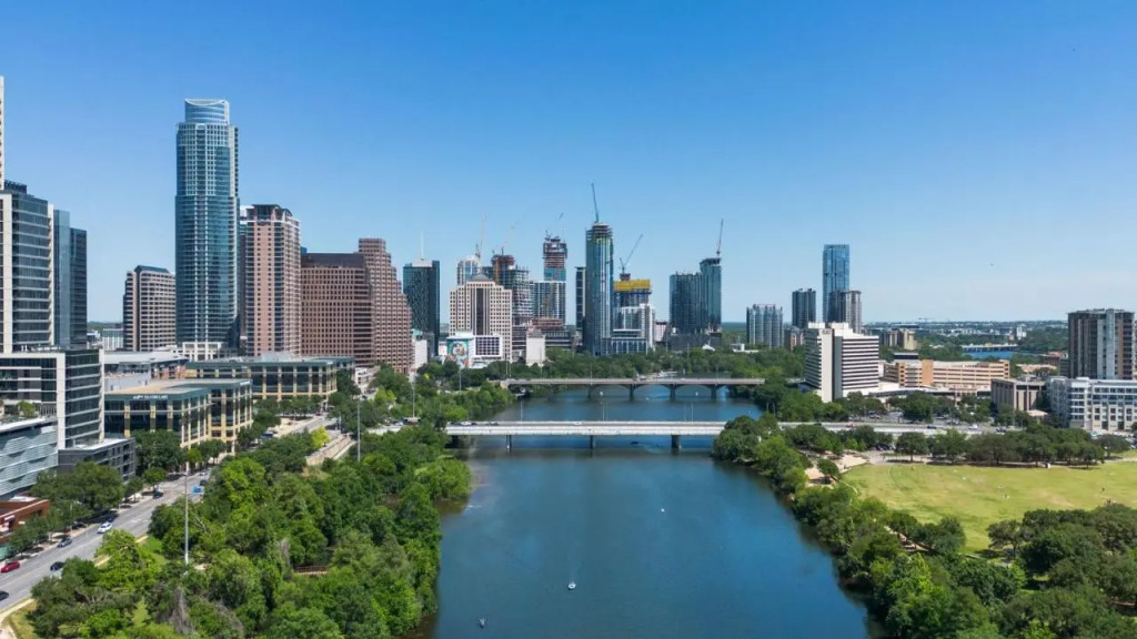 Placemakr Austin Downtown, Apartments by Hilton