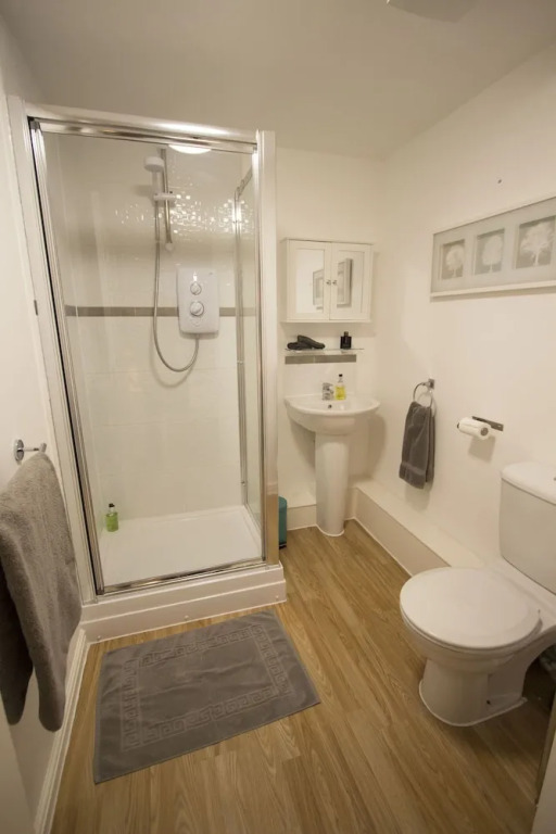 This fantastic 3 bed ground floor apartment has private parking too!