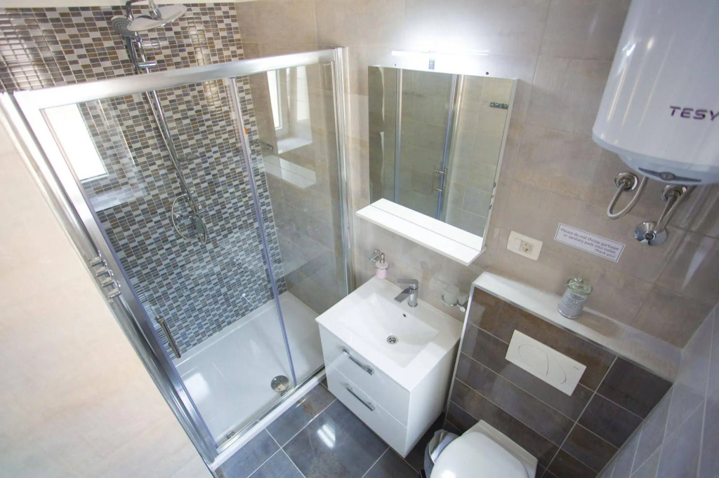 Nirvana Rooms & Apartments