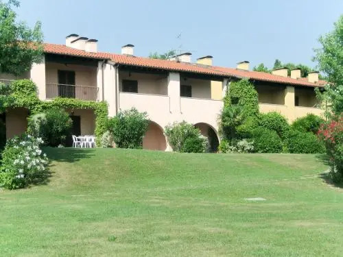 Golf Green Residence 205s