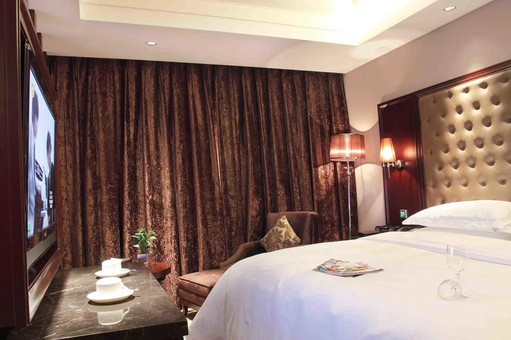 Bonjour Hotel