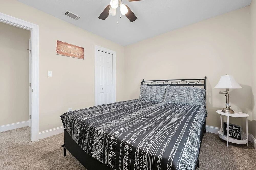 Niceville Dream Home Sleeps 13