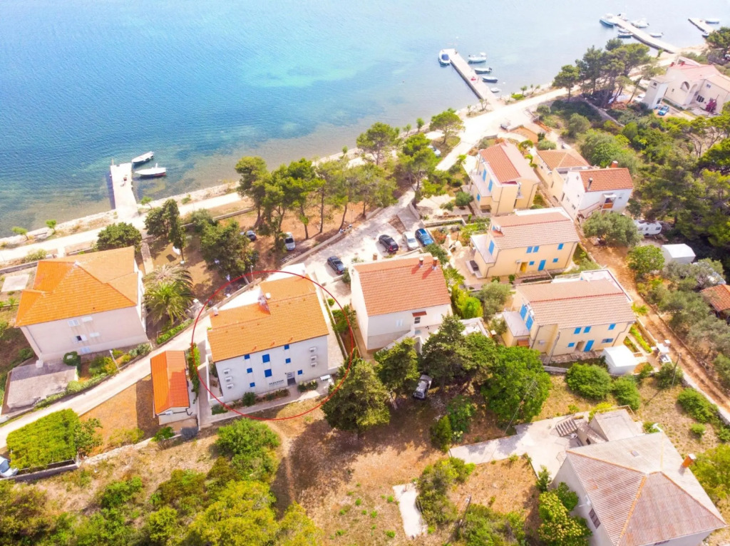 Goran - 30m Close to the Beach - A1
