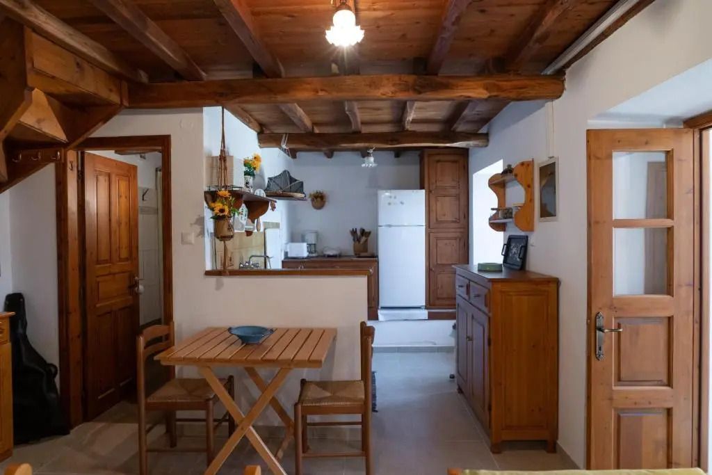 Stone House in Lafkos Pelion