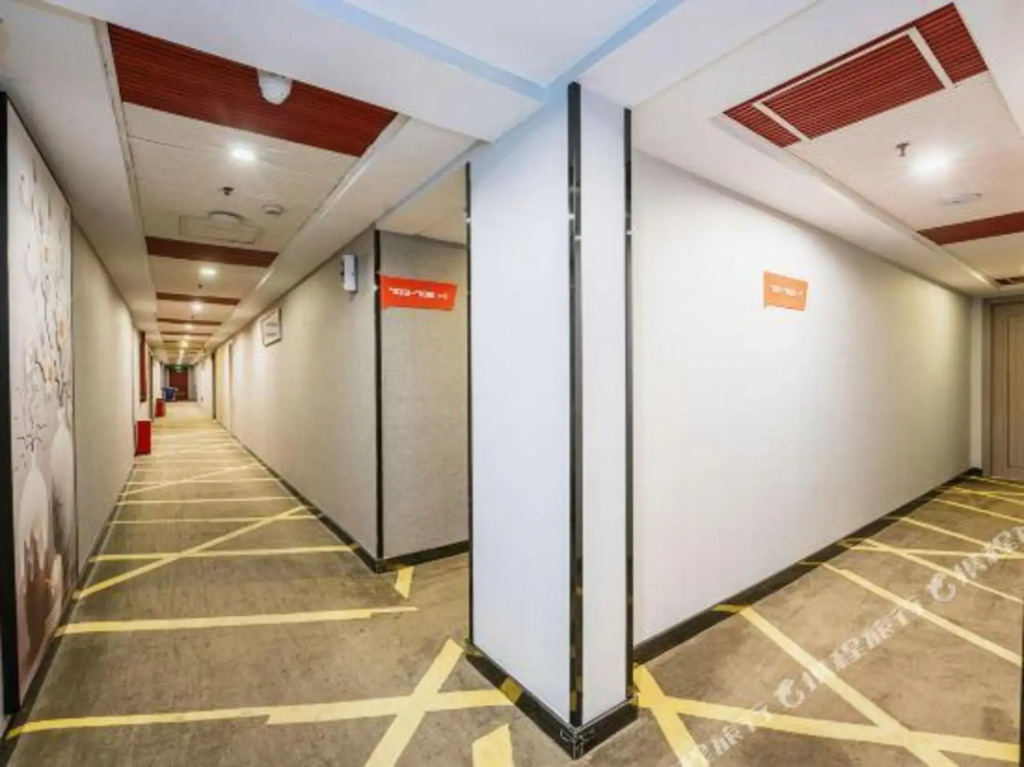 Pai Hotel (Changsha Youyi Road subway station store)