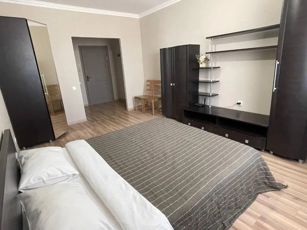 ErNaz Plus Apartments-Infinity-1